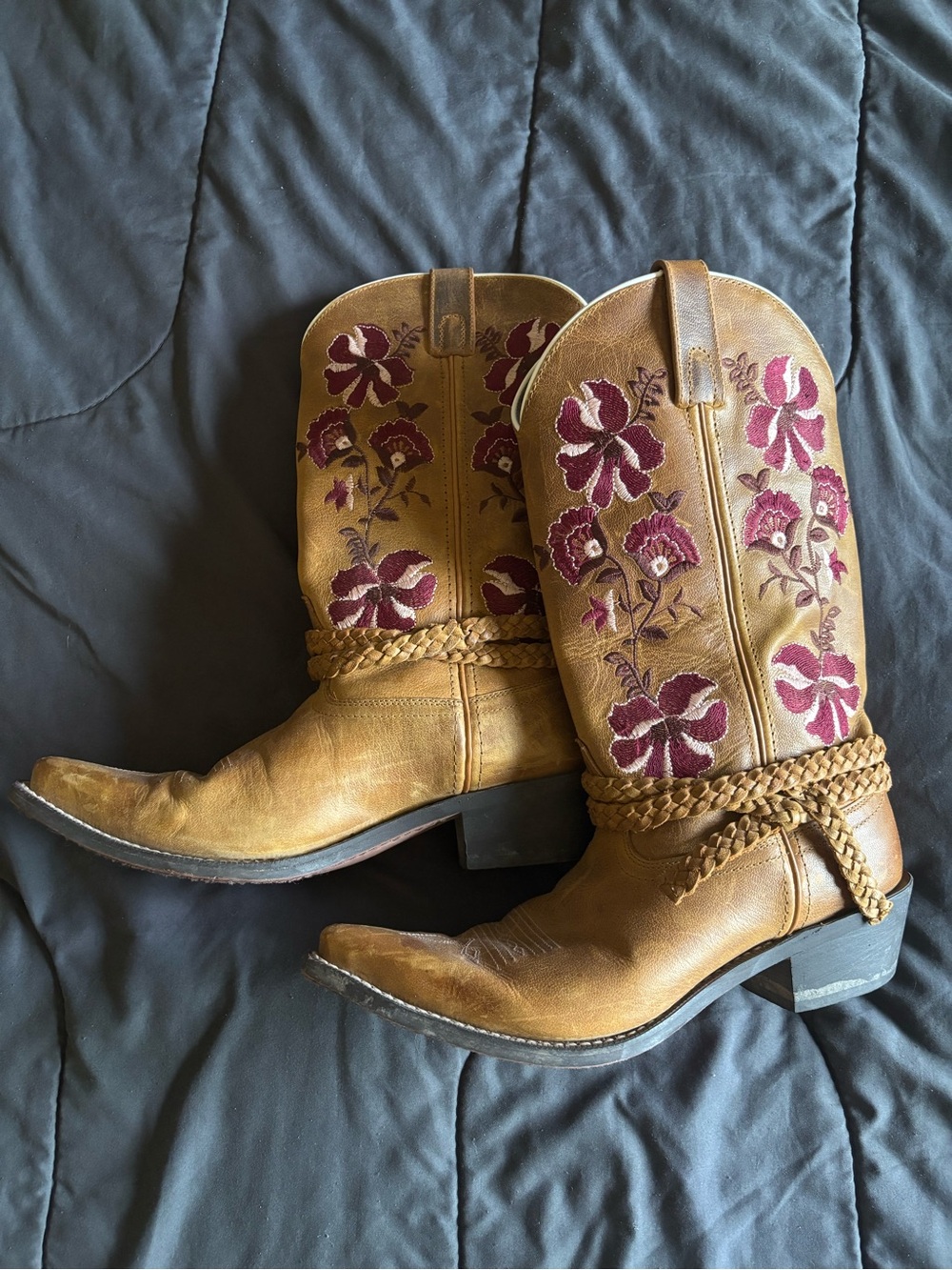 Cedar Rose leather cowgirl boots with pink floral design